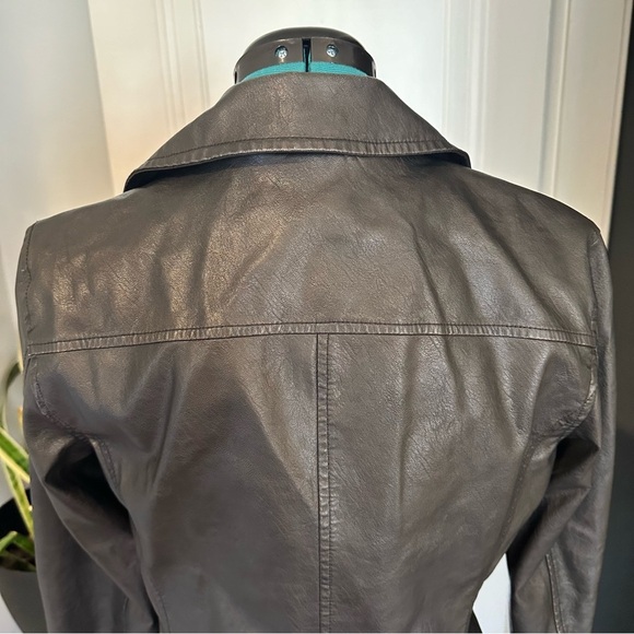 Universal Thread faux leather jacket size small - Picture 9 of 16